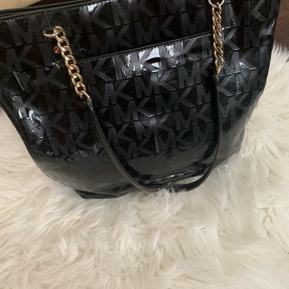 MICHAEL KORS PATENT LEATHER BAG - Picture 7 of 15
